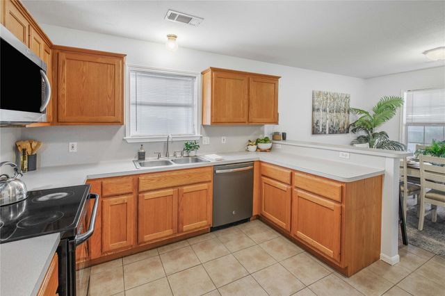 1733 Rock Hollow Loop, Bryan, TX 77807