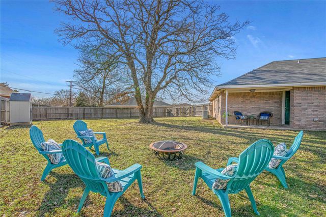 1733 Rock Hollow Loop, Bryan, TX 77807