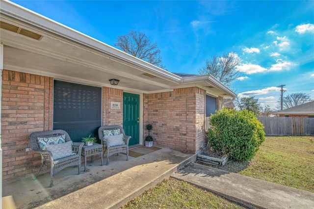 1733 Rock Hollow Loop, Bryan, TX 77807