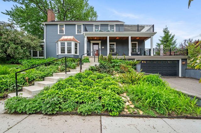 200 Thomas Avenue S, Minneapolis, MN 55405