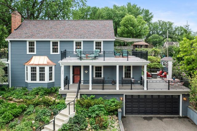 200 Thomas Avenue S, Minneapolis, MN 55405