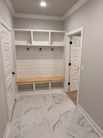 8 Brentwood Drive, Bella Vista, AR 72715