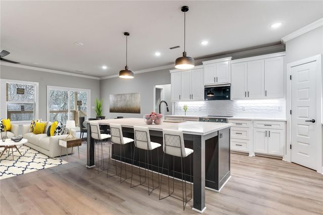 8 Brentwood Drive, Bella Vista, AR 72715