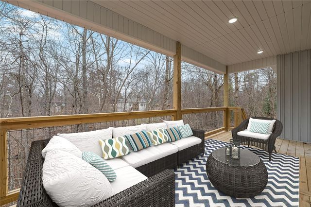 8 Brentwood Drive, Bella Vista, AR 72715