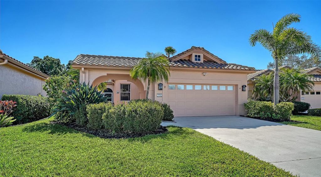 Image 1 of property listing at 3782 AMAPOLA LANE, Sarasota, FL 34238