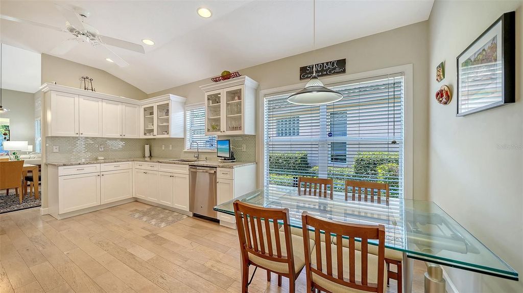 Image 29 of property listing at 3782 AMAPOLA LANE, Sarasota, FL 34238