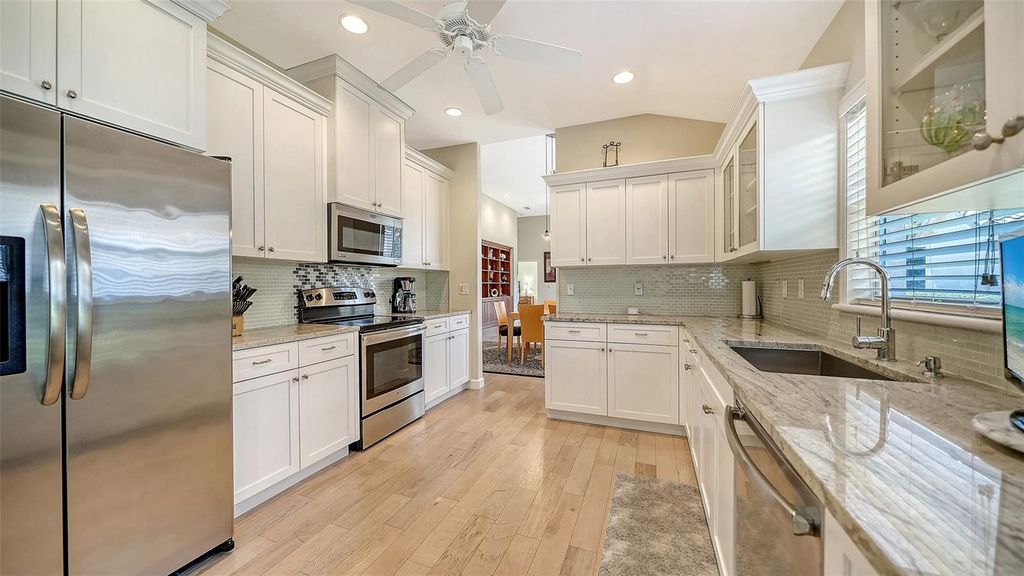 Image 30 of property listing at 3782 AMAPOLA LANE, Sarasota, FL 34238