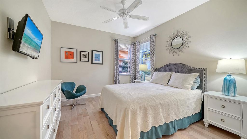 Image 37 of property listing at 3782 AMAPOLA LANE, Sarasota, FL 34238