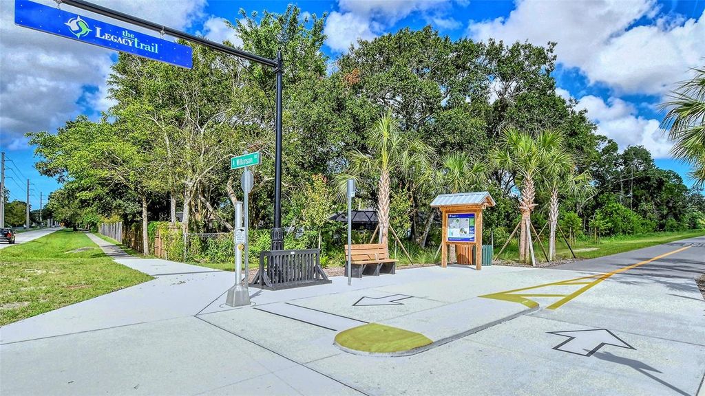 Image 72 of property listing at 3782 AMAPOLA LANE, Sarasota, FL 34238