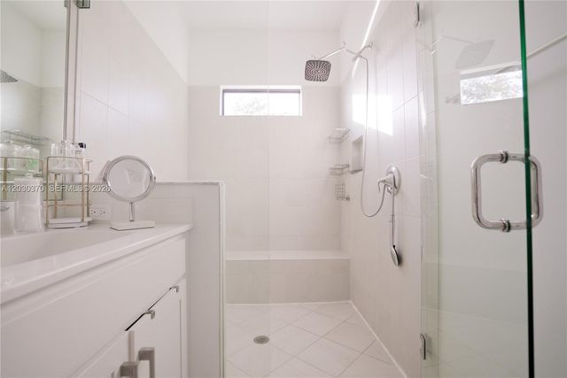 10111 Akenside Dr 10111, Boca Raton, FL 33428