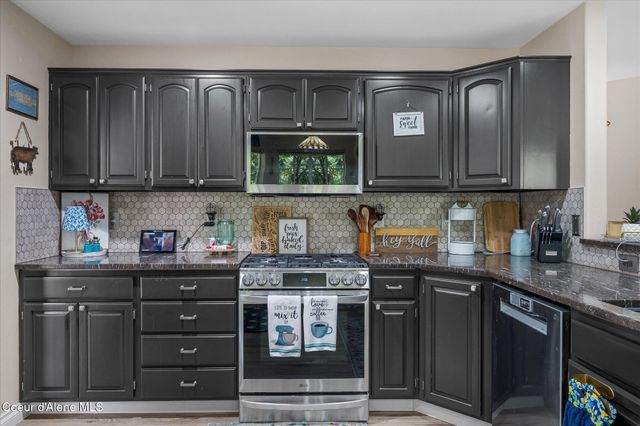 2842 N Stone Pines CT, Coeur D'alene, ID 83815