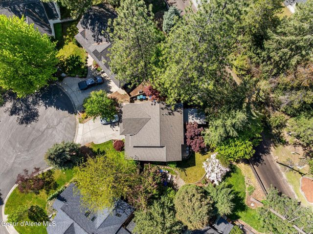 2842 N Stone Pines CT, Coeur D'alene, ID 83815