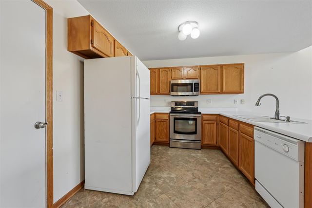 4255 Eisenhower Lane 17, Ames, IA 50010