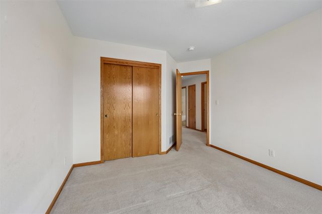 4255 Eisenhower Lane 17, Ames, IA 50010