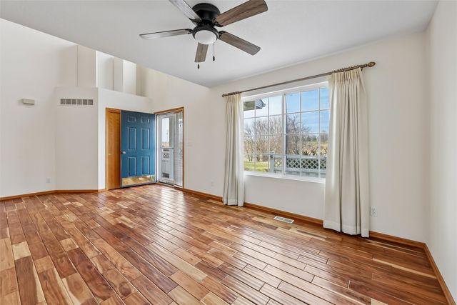 4255 Eisenhower Lane 17, Ames, IA 50010
