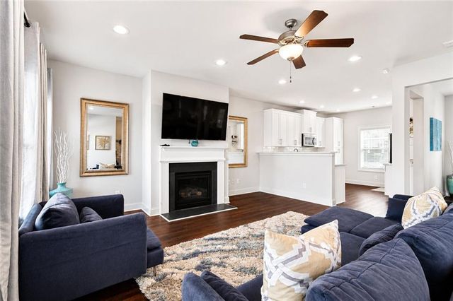 1618 Habershal Road NW, Atlanta, GA 30318