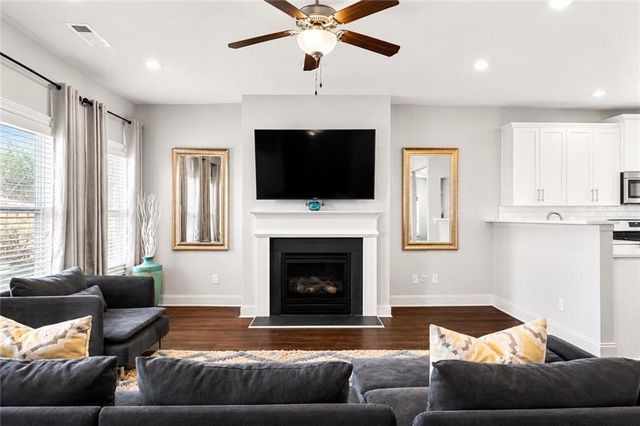 1618 Habershal Road NW, Atlanta, GA 30318