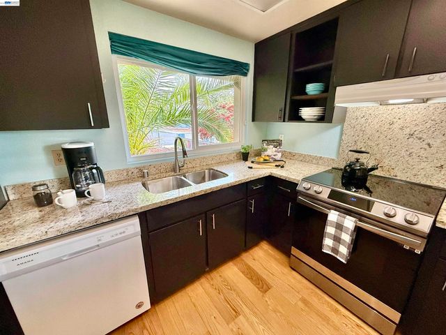 797 Coral Ridge Cir, Rodeo, CA 94572