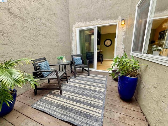 797 Coral Ridge Cir, Rodeo, CA 94572