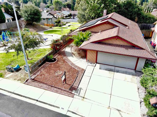 797 Coral Ridge Cir, Rodeo, CA 94572