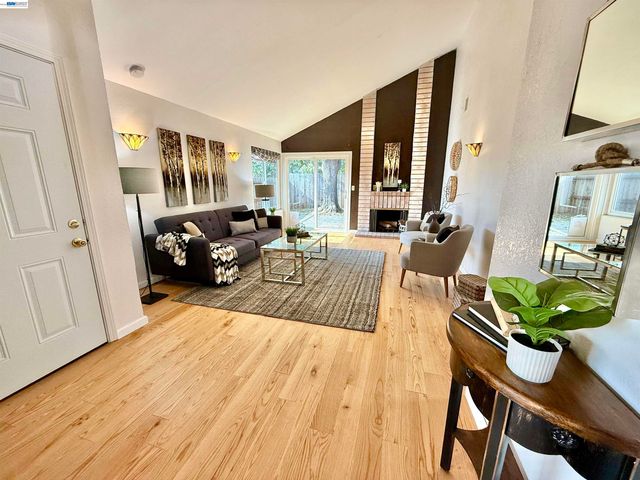 797 Coral Ridge Cir, Rodeo, CA 94572