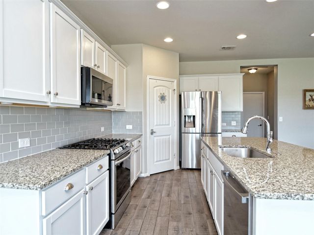 4317 Buffalo Ford RD, Georgetown, TX 78628