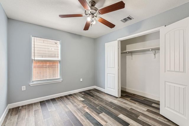 6017 Randleman DR, Del Valle, TX 78617