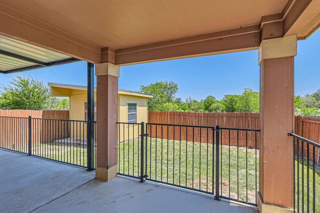 6017 Randleman DR, Del Valle, TX 78617