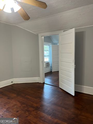 92 Woodlawn Avenue, Winder, GA 30680