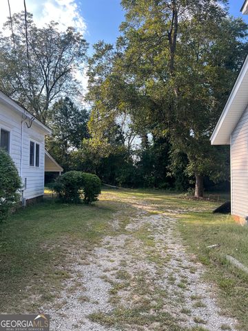 92 Woodlawn Avenue, Winder, GA 30680