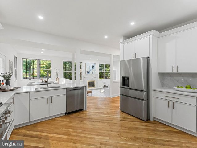 115 FORREST HILLS DR, Voorhees, NJ 08043