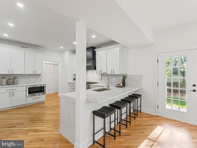 115 FORREST HILLS DR, Voorhees, NJ 08043