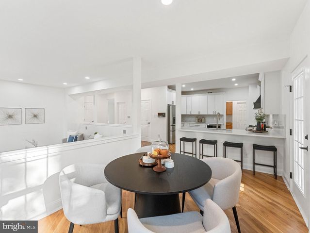 115 FORREST HILLS DR, Voorhees, NJ 08043