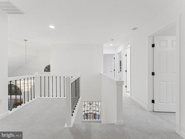 115 FORREST HILLS DR, Voorhees, NJ 08043