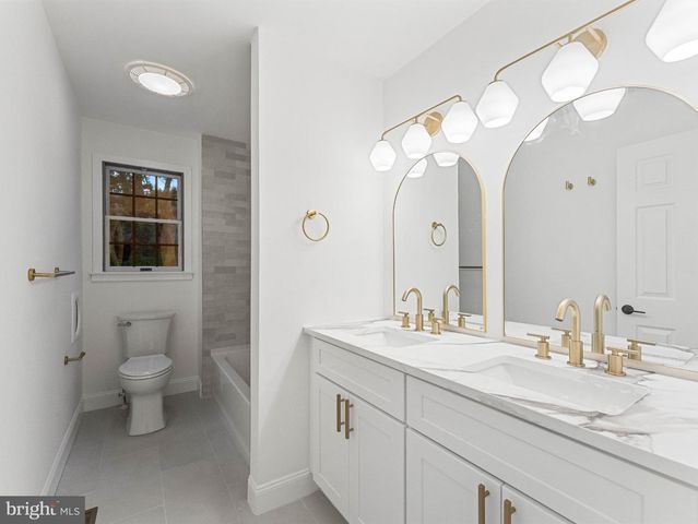 115 FORREST HILLS DR, Voorhees, NJ 08043