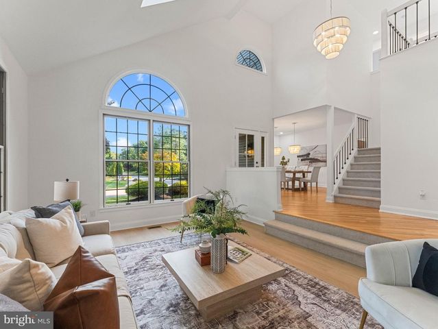 115 FORREST HILLS DR, Voorhees, NJ 08043