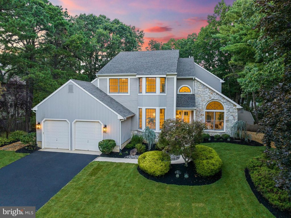 115 FORREST HILLS DR, Voorhees, NJ 08043