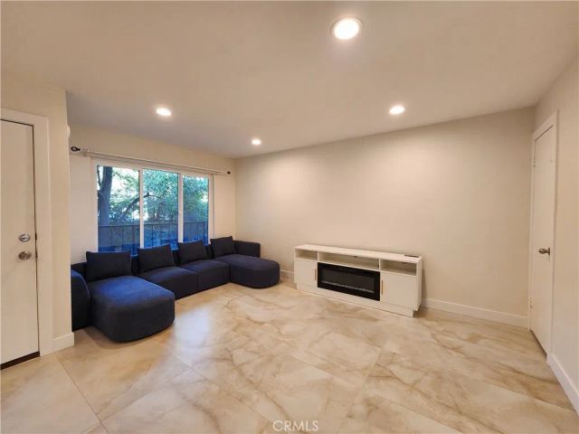 408 Burchett 6, Glendale, CA 91203