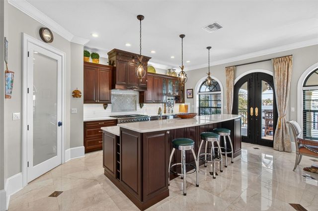 7974 9TH AVENUE S, St Petersburg, FL 33707