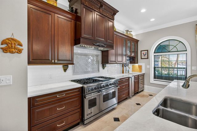 7974 9TH AVENUE S, St Petersburg, FL 33707