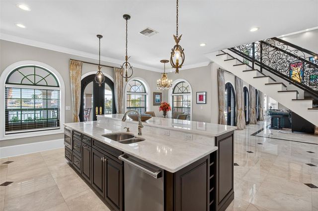 7974 9TH AVENUE S, St Petersburg, FL 33707