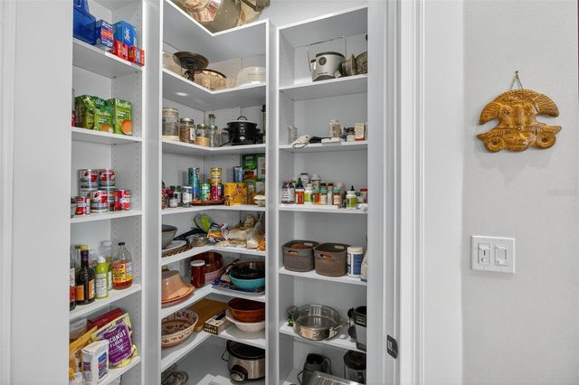 7974 9TH AVENUE S, St Petersburg, FL 33707