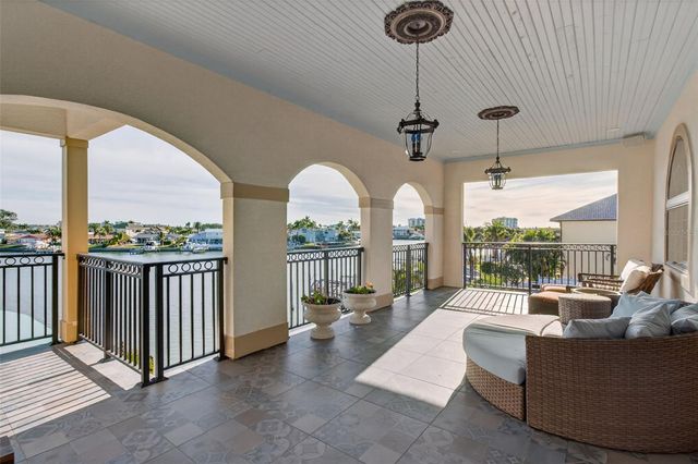 7974 9TH AVENUE S, St Petersburg, FL 33707