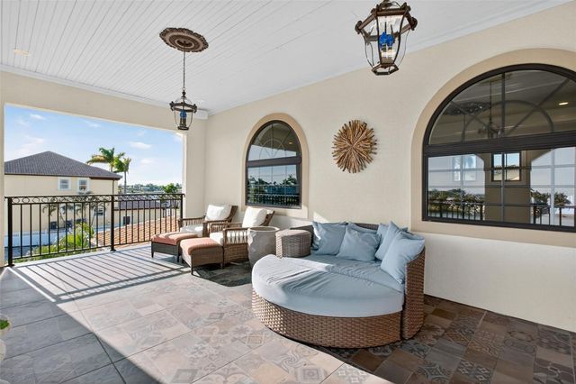 7974 9TH AVENUE S, St Petersburg, FL 33707