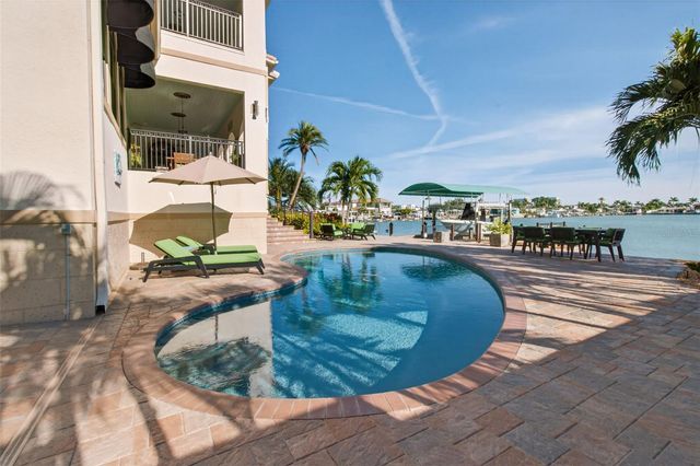 7974 9TH AVENUE S, St Petersburg, FL 33707