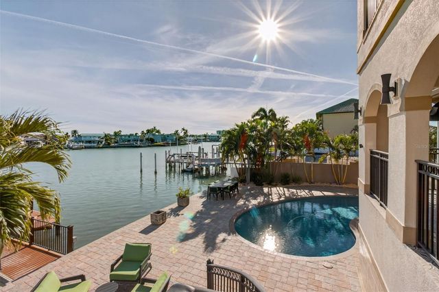 7974 9TH AVENUE S, St Petersburg, FL 33707