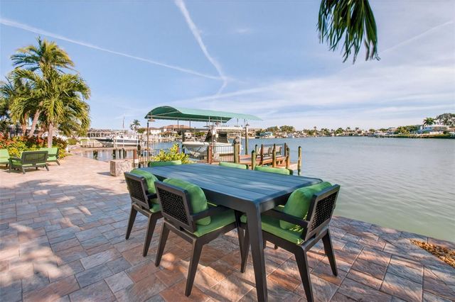 7974 9TH AVENUE S, St Petersburg, FL 33707