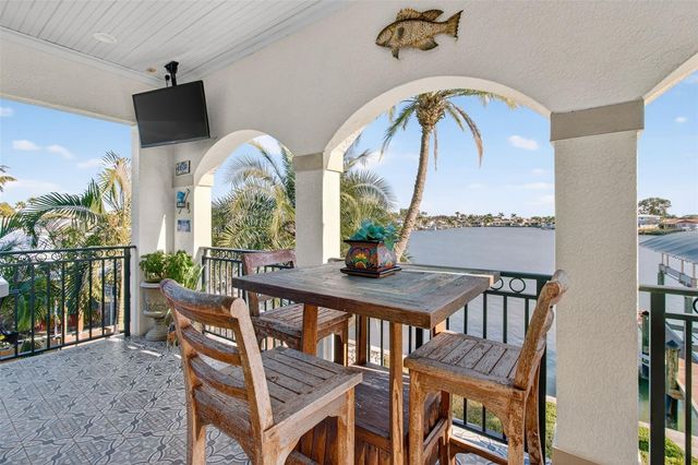 7974 9TH AVENUE S, St Petersburg, FL 33707