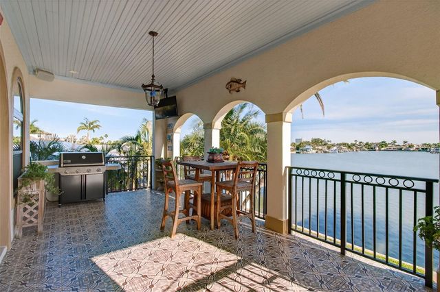 7974 9TH AVENUE S, St Petersburg, FL 33707