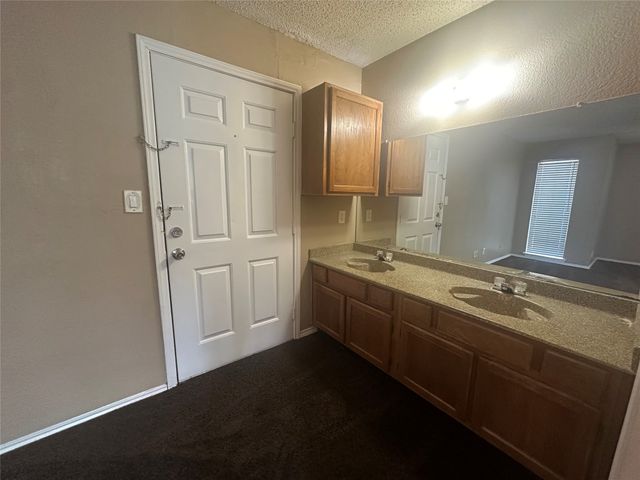 9823 Walnut Street 212, Dallas, TX 75243